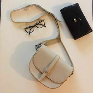 NWT American Eagle outfitters crossbody bag